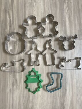 Cookie Cutters Lot Christmas Holiday Theme 10 Piece Variety
